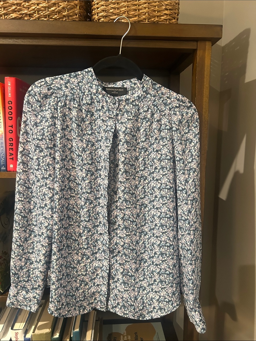 Banana Republic Blue Floral Long-Sleeve Shirt